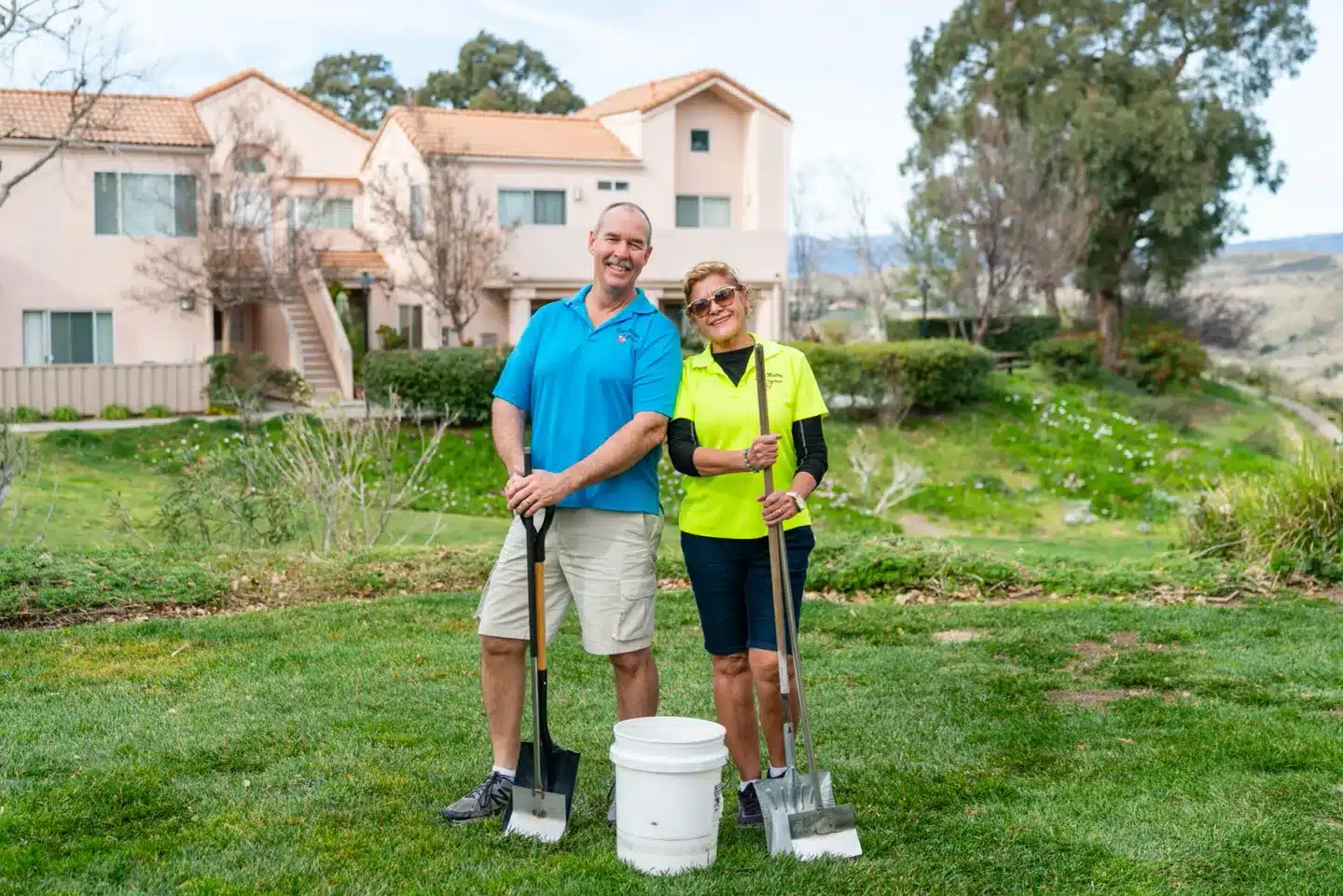 Image of Tim a& Maria, owners of scoop masters dog poop pick up service in the los angeles area