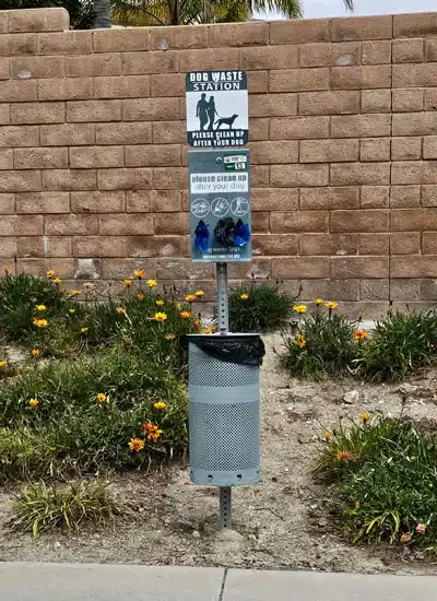Image of pet waste station maintained by scoop masters pet waste removal in the north Los Angeles area.