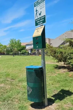 image of pet waste station for scoop masters palm beach pet waste removal service